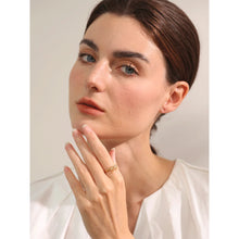 Load image into Gallery viewer, Bow Knot Ring
