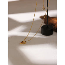 Load image into Gallery viewer, Heart Necklace
