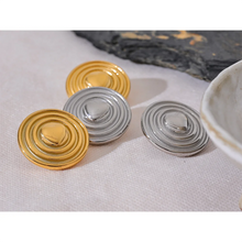 Load image into Gallery viewer, Love maze Earrings
