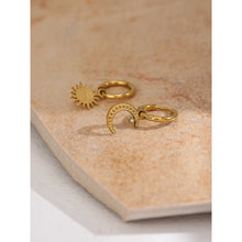 Load image into Gallery viewer, Star Moon Earrings
