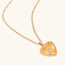 Load image into Gallery viewer, Road heart Necklace
