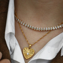 Load image into Gallery viewer, Road heart Necklace
