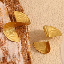 Load image into Gallery viewer, Twisted Fan Earrings
