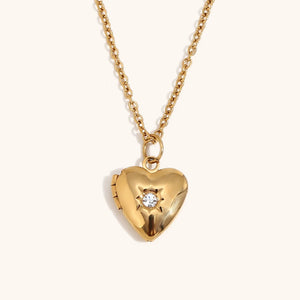 Serne Necklace
