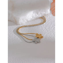 Load image into Gallery viewer, Flower Necklace
