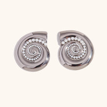 Load image into Gallery viewer, Pearl Conch Earrings
