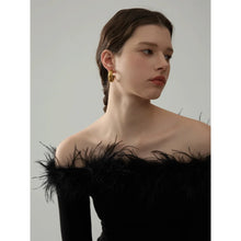 Load image into Gallery viewer, Celo Earrings
