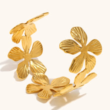 Load image into Gallery viewer, Flower Bracelet
