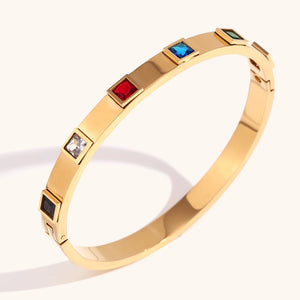 Elly Bangle