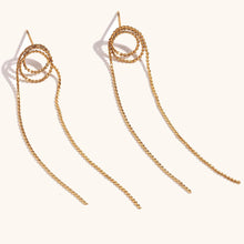 Load image into Gallery viewer, Aere Earrings
