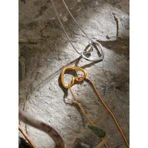 Amour Necklace