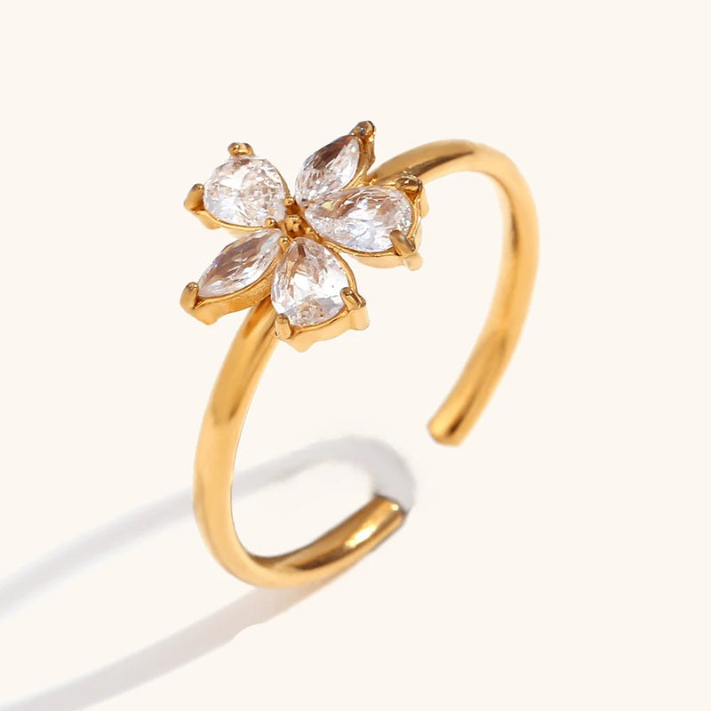 Fleure Ring