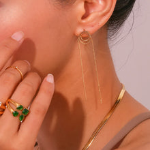 Load image into Gallery viewer, Aere Earrings
