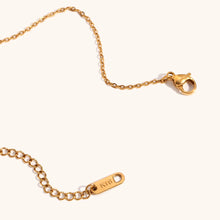 Load image into Gallery viewer, Pearl Necklace
