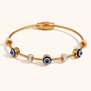 Elly Bangle