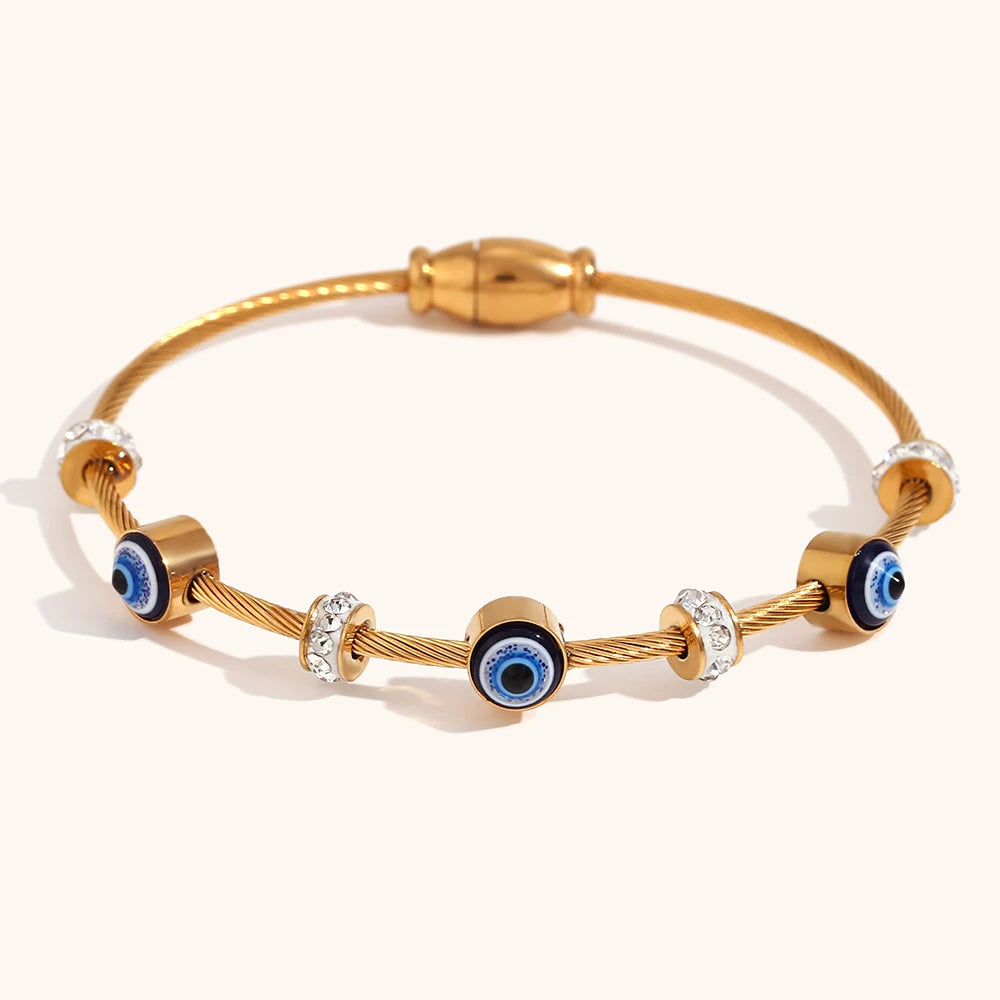 Elly Bangle